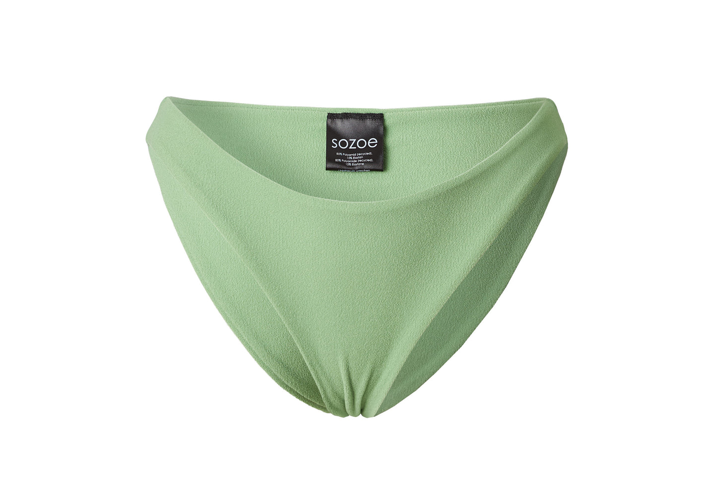 Entdecke zeitlose Eleganz mit dem Bikini-Höschen Ocean. Dieses Höschen ist der unangefochtene Klassiker unter den Bikini-Unterteilen, dessen hochwertige Materialien und sorgfältige Verarbeitung nicht nur Stil, sondern auch Qualität und Langlebigkeit garantieren. Tauche ein in den zeitlosen Charme des klassischen Schnitts, präsentiert in erfrischendem Lotusgrün. Erfahre den perfekten Mix aus Stil und Beständigkeit für deinen unvergesslichen Sommerlook